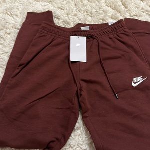 nike joggers